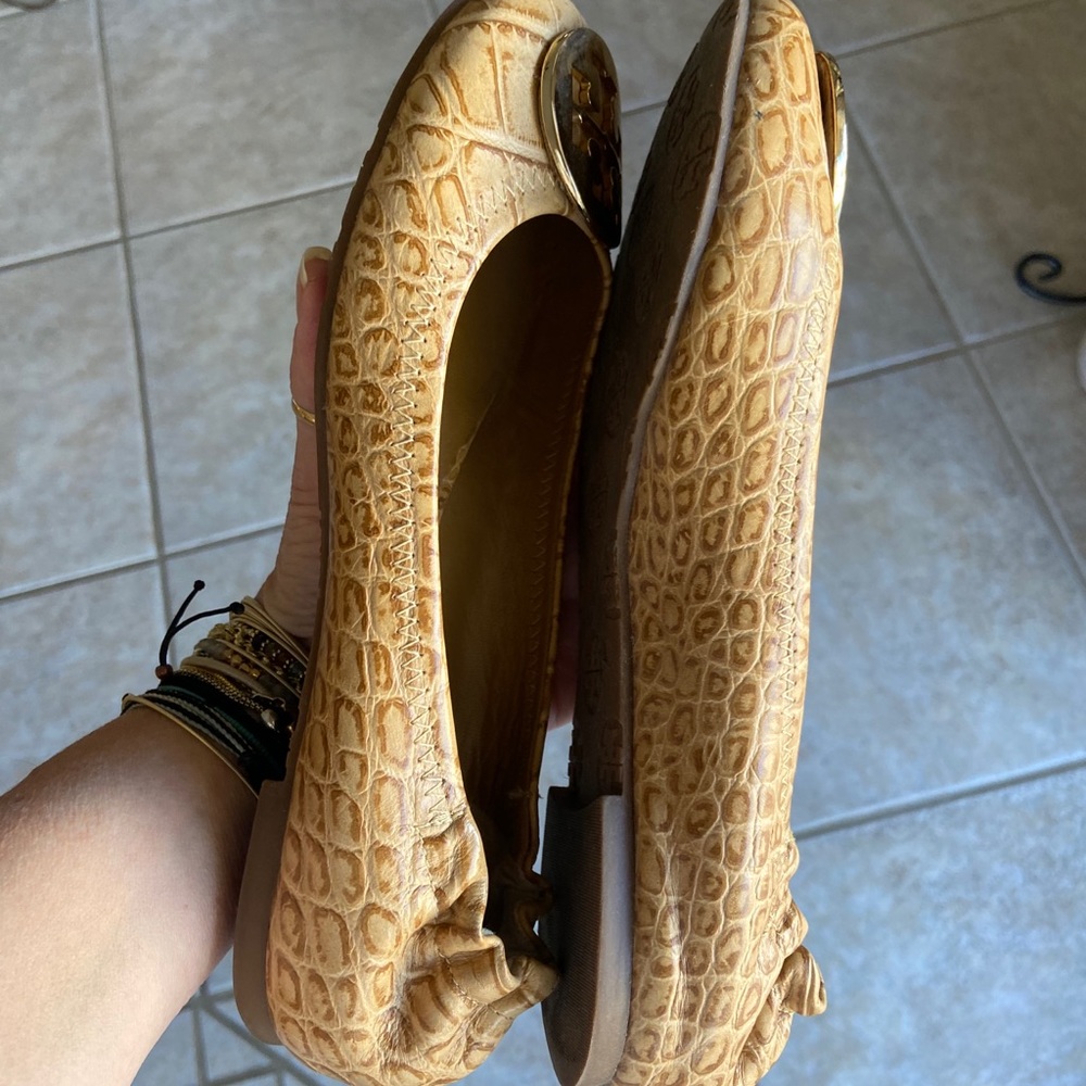Authentic Tory Burch flats - Picture 7 of 13